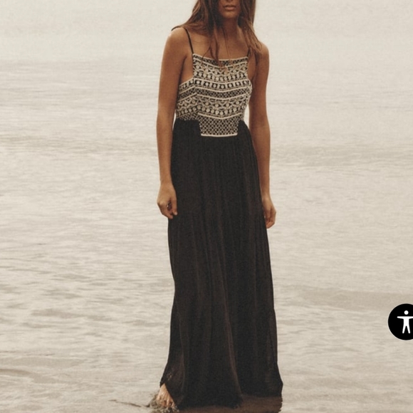 Zara Embroidered Dress - Picture 2 of 9